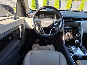 Land Rover Discovery Sport SE 2.0 120kW (7 foto / 11)