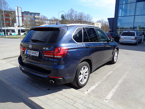 BMW X5 xDrive 25d 170kW 2017 (4 foto / 10)