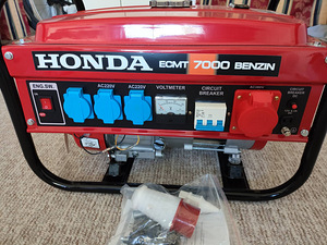 Bensiinigeneraator Honda 7000 (2 foto / 6)