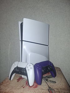 PlayStation 5 (1 фото из 3)