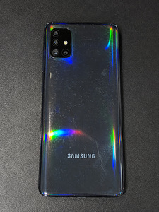 Samsung Galaxy A51 (2 фото из 2)
