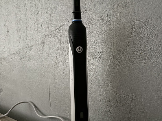 Braun Oral B 3757