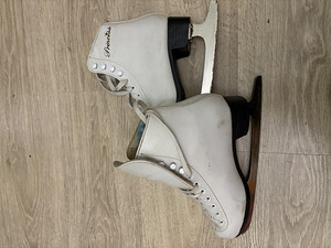 Коньки (3 фото из 3)