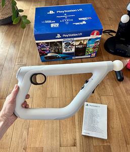 Sony PS4 VR комплект (5 фото из 9)