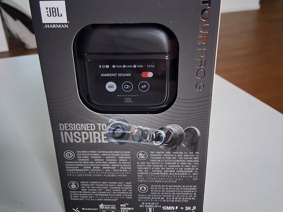 JBL Tour Pro 3