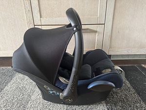 Maxi-Cosi CabrioFix turvahäll (1 foto / 3)