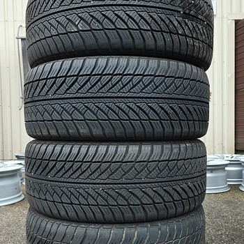 Шины R18 245 45 18 Goodyear 6 мм