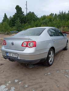 Аренда автомобиля (3 фото из 6)