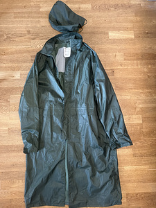 Дождевик XL (2 фото из 2)
