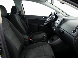 Volkswagen Golf Plus Comfortline Facelift 2.0 TDI 81kW (6 фото из 8)