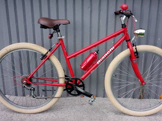 Стильный велосипед Bianchi.
