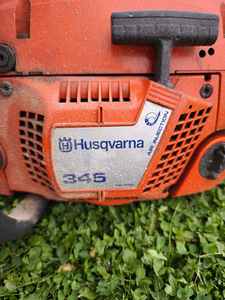 Husqvarna 345 mootorsaag (2 foto / 2)