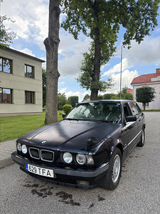 BMW 525TDS E34 Touring 1995 (2 фото из 11)