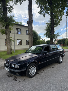BMW 525TDS E34 Touring 1995 (3 фото из 11)