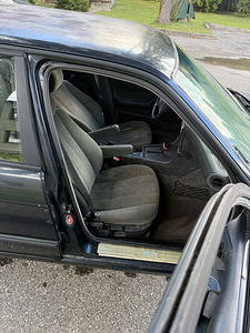 BMW 525TDS E34 Touring 1995 (9 фото из 11)