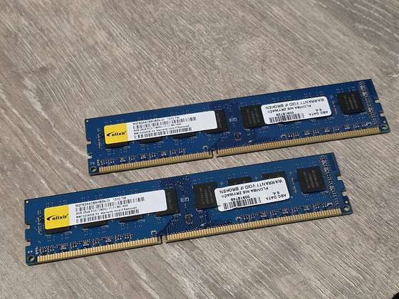 Elixir комплект RAM 16GB (2x8GB) DDR3-1600