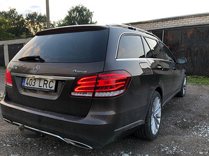 MERCEDES-BENZ E 250 CDI 4MATIC (4 foto / 7)