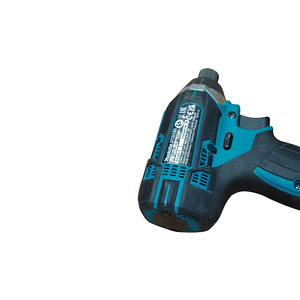 Akutrell Makita DTD152 Ilma akuta (4 foto / 5)
