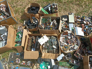 Trükiplaadid ja muu elektroonika (4 foto / 10)