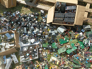 Trükiplaadid ja muu elektroonika (6 foto / 10)
