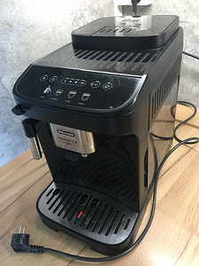 DeLonghi Magnifica Evo täisautomaatne kohvimasin (1 foto / 2)