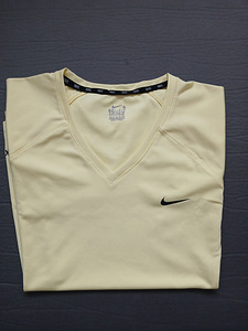 Футболка Nike (1 фото из 4)