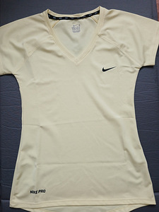 Футболка Nike (2 фото из 4)