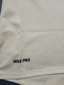 Футболка Nike (4 фото из 4)