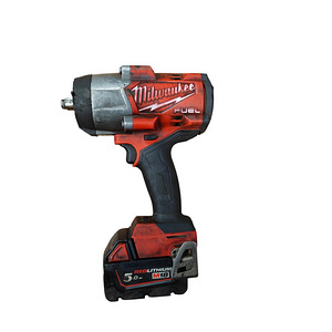 Гайковерт Milwaukee M18 FHIW2F12 + Акку 5.0 АЧ (2 фото из 5)