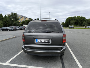 Chrysler Voyager (4 фото из 14)