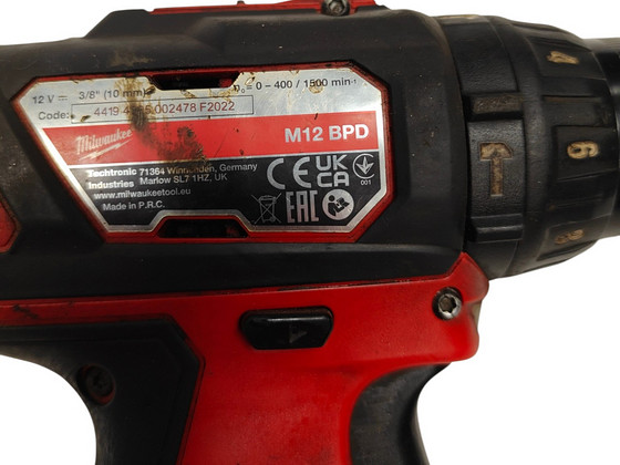 Акудрелль Milwaukee M12 BPD + Акку