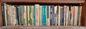 Книги (3 фото из 10)