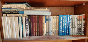 Книги (4 фото из 10)