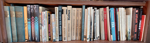 Книги (9 фото из 10)