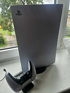 PlayStation 5 версия с дисководом (3 фото из 3)