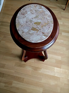 Marmori laud (3 foto / 5)