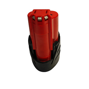 Аккумулятор Milwaukee M12 12V (2 фото из 4)