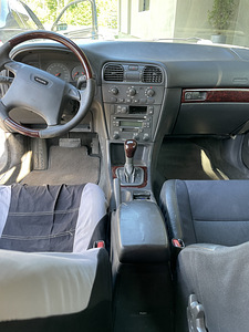 Müüa volvo v40 2001 (3 foto / 9)