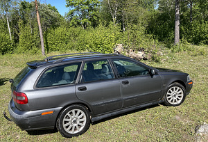 Müüa volvo v40 2001 (5 foto / 9)