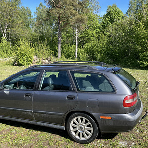 Müüa volvo v40 2001 (7 foto / 9)