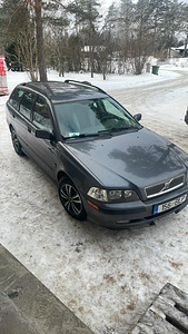 Müüa volvo v40 2001 (9 foto / 9)