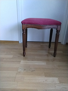 Стулик/банкетка (2 фото из 4)