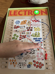 Elektrooniline õppemäng Lectron - Learning English / Электр (1 foto / 6)