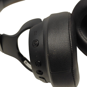Наушники JBL Tune 770NC (2 фото из 5)