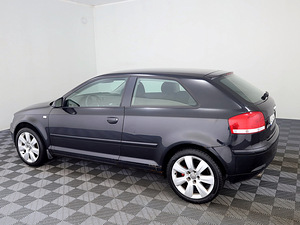 Audi A3 Comfortline 1.6 75kW (4 foto / 7)