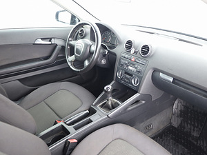 Audi A3 Comfortline 1.6 75kW (5 foto / 7)