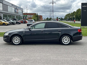 AUDI A6 (4 foto / 11)