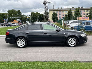 AUDI A6 (5 foto / 11)