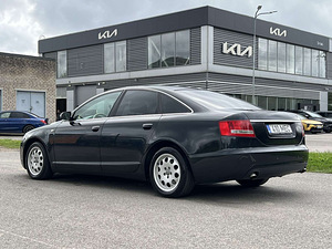 AUDI A6 (6 foto / 11)