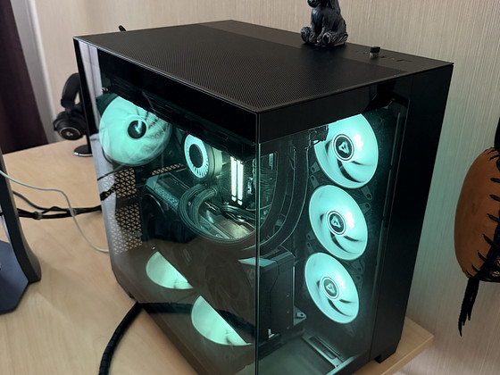 Игровой ПК RTX 5070 Ti / Ryzen 7 9700x / 32GB / 2TB